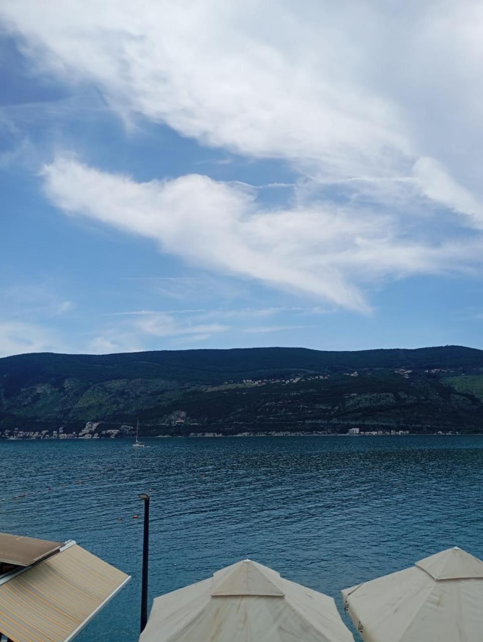 Apartments Cebra Herceg Novi Exterior foto